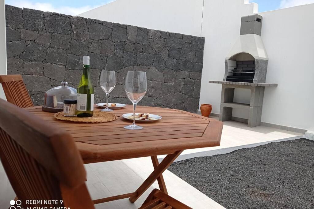 Precioso Apartamento Con Terraza En Teguise Appartement Teguise  Buitenkant foto