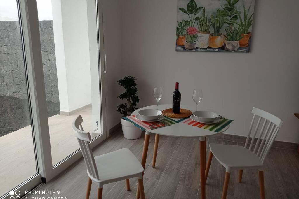 Precioso Apartamento Con Terraza En Teguise Appartement Teguise  Buitenkant foto