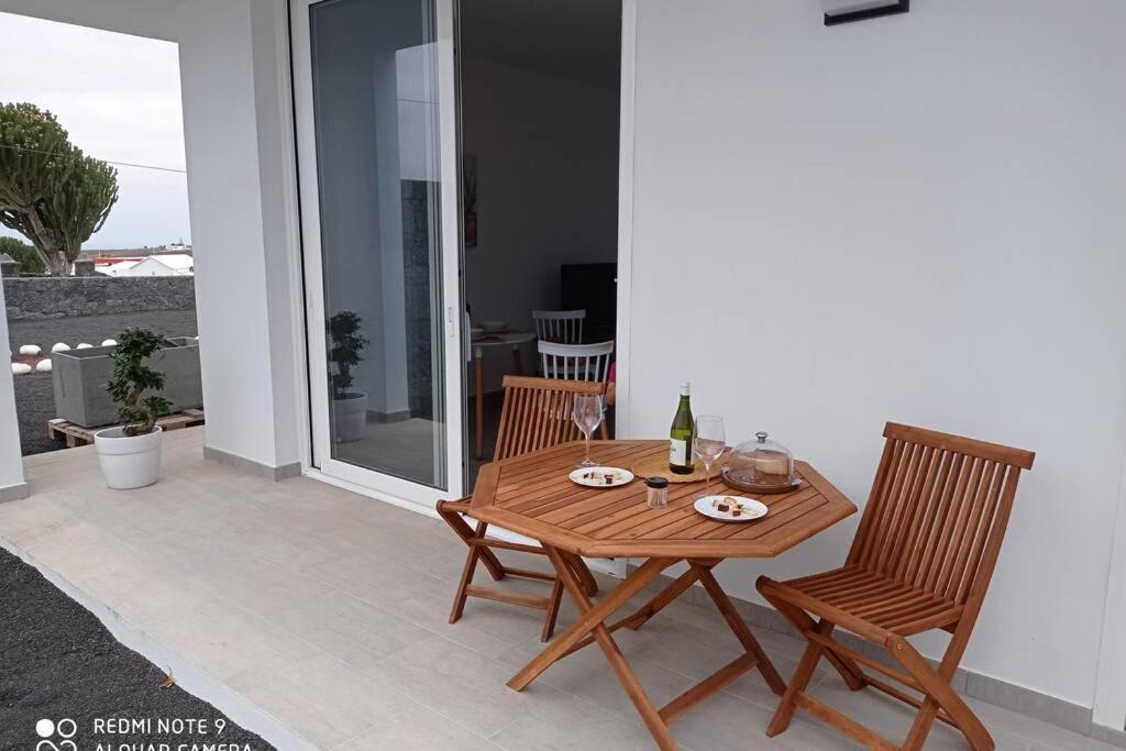 Precioso Apartamento Con Terraza En Teguise Appartement Teguise  Buitenkant foto