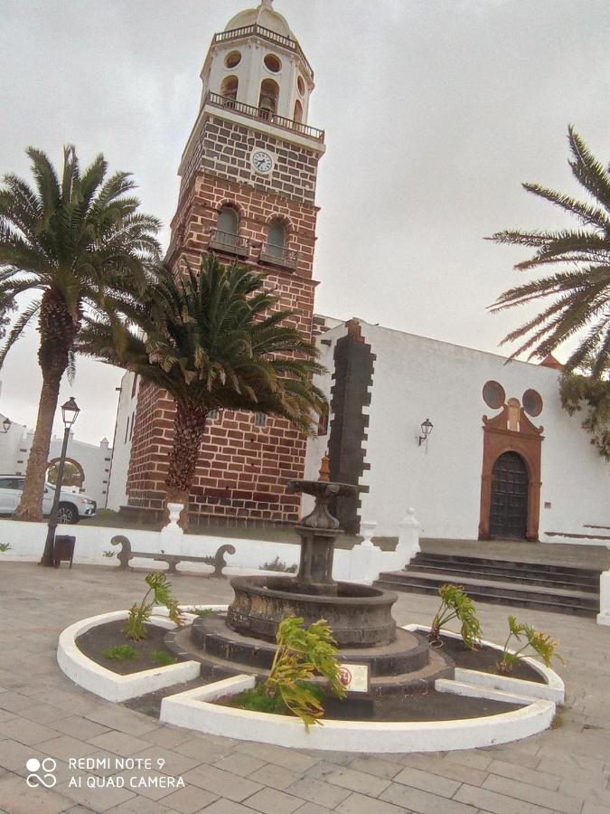 Precioso Apartamento Con Terraza En Teguise Appartement Teguise  Buitenkant foto